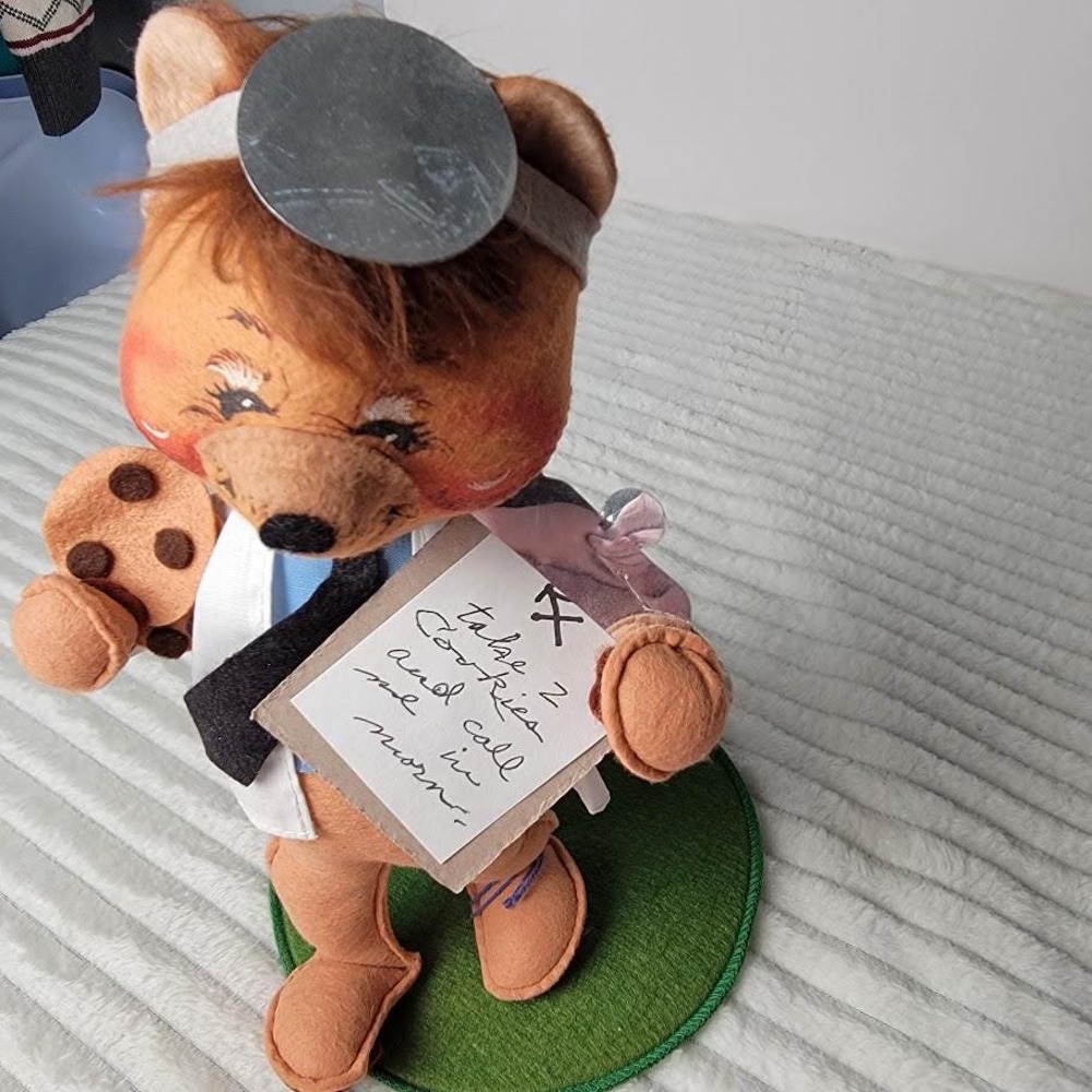 Vintage 1993 Annalee Doctor Bear Doll: Medical Office Decor - Picture 4 of 7